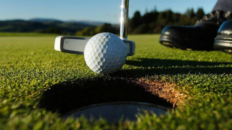 Embajada de España organiza torneo de golf por el Día de la Hispanidad