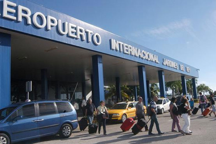 Ministro de Turismo de Cuba anuncia la llegada a 4 millones de visitantes