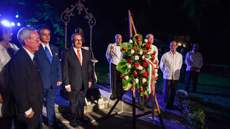 Hoy celebramos 115 años de relaciones diplomáticas entre Cuba y México. La Habana celebra Día Nacional de México