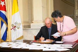 Cancelan sello por la visita del Papa a Cuba