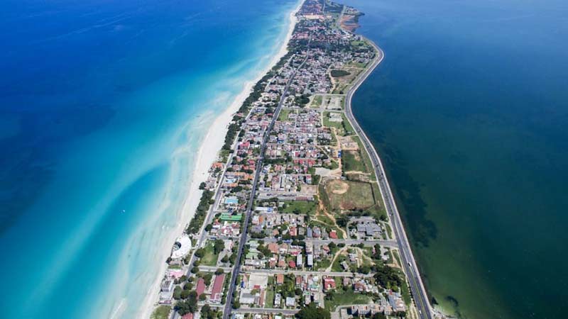 Cuba expone recuperación de su industria turística tras paso de huracán Irma