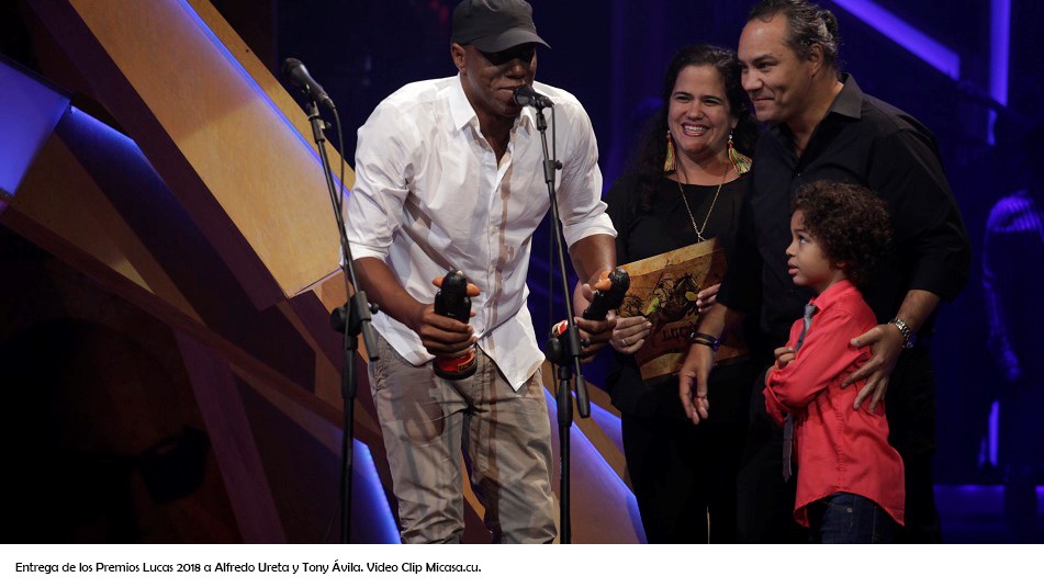 Alfredo Ureta recibe el Premio Lucas