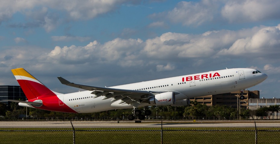 Iberia celebra 70 años de volar a Cuba