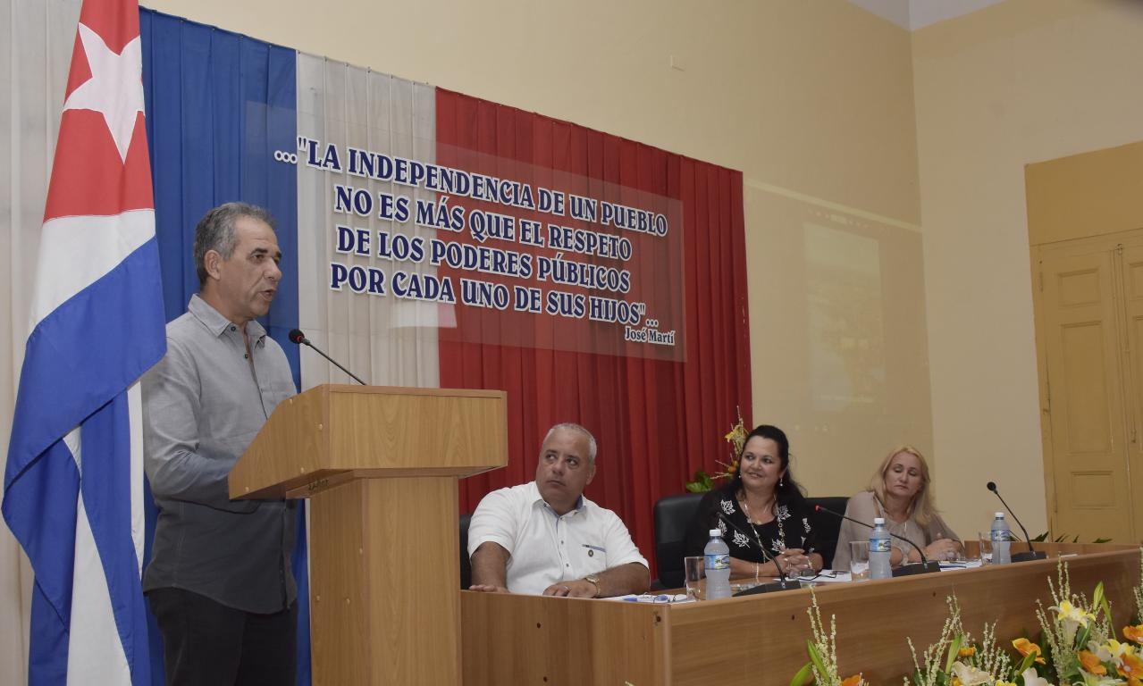 Grupo Excelencias presenta revista conmemorativa en Cienfuegos