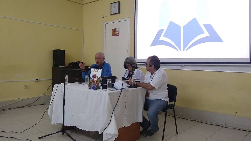 Presentan revista Arte por Excelencias en Encuentro de Poetas del Caribe