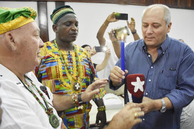Encuentro con el Ministro de Cultura cubano en el Festival del Caribe