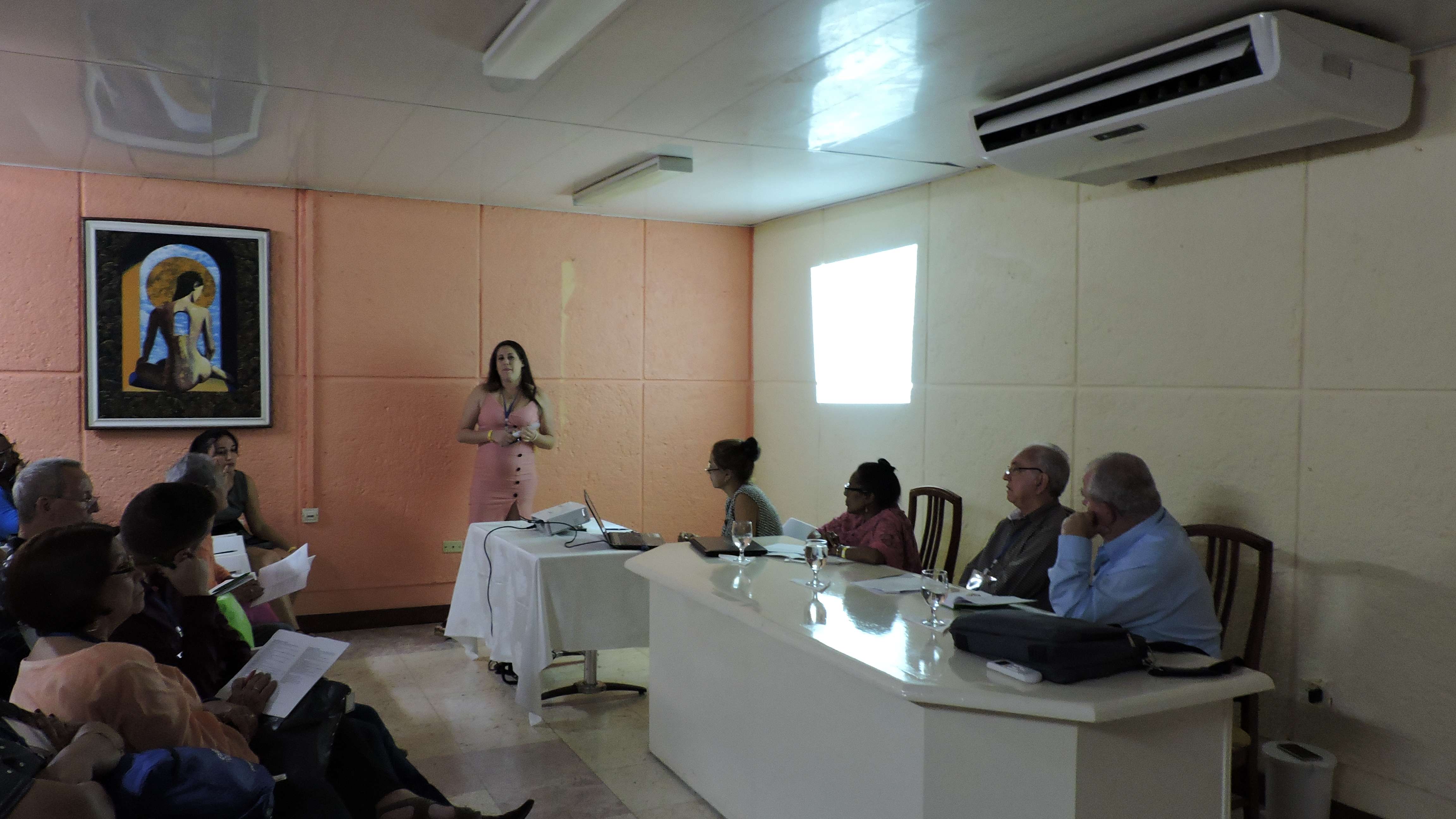 Debaten sobre potencialidades económicas de la zeolita cubana