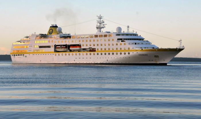 Cruceristas disfrutan de atractivos en Santiago de Cuba