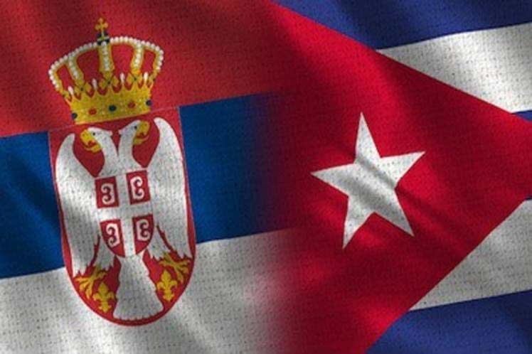 Cuba y Serbia banderas