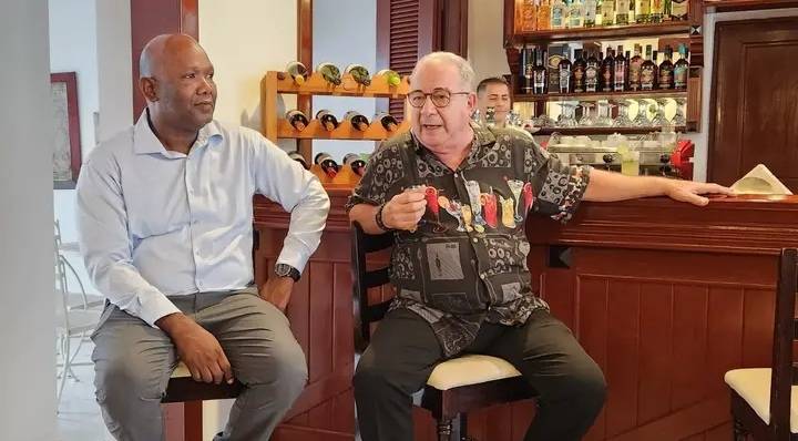 El céntrico hotel Caballeriza, de la ciudad de Holguín, es sede de un encuentro de la Asociación de Cantineros de Cuba