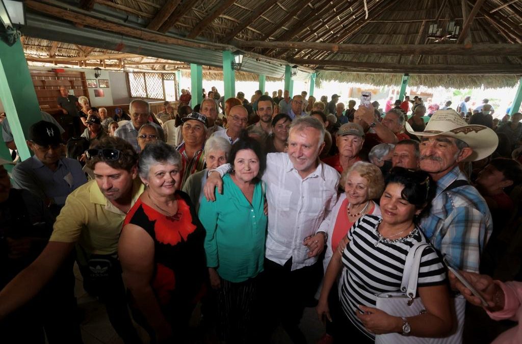 Canarios en Cuba