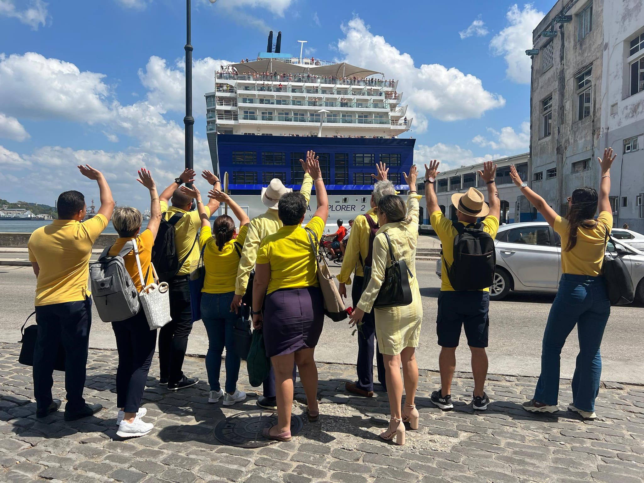 Cuba despide con alegría al crucero Marella Explorer 2