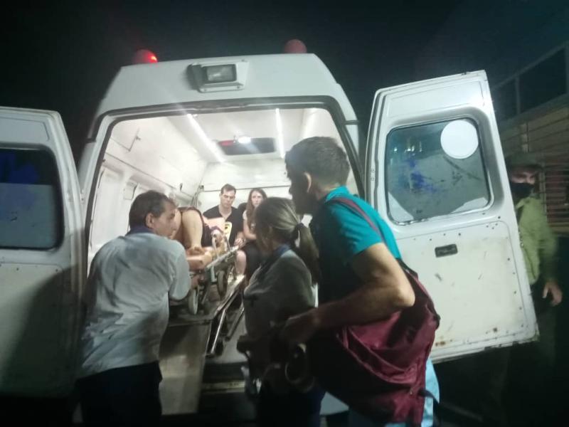 Atienden a turistas lesionados en accidente de tránsito en Trinidad