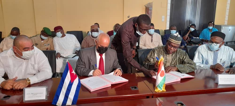 Cuba y Níger suscriben acuerdo de colaboración médica