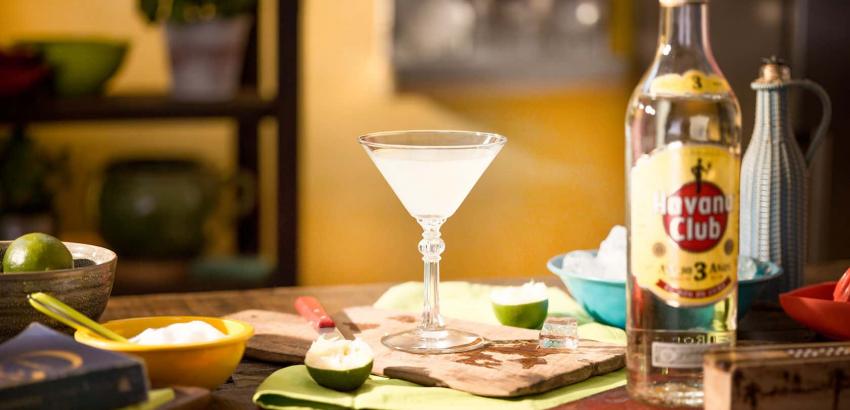 10 cocteles clásicos cubanos para celebrar el Día Mundial del Cantinero