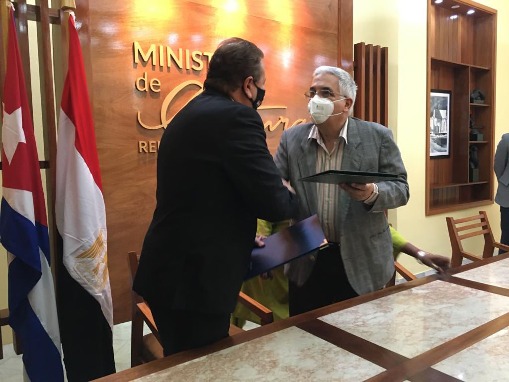 Cuba y Egipto amplían cooperación cultural con firma de memorando de entendimiento