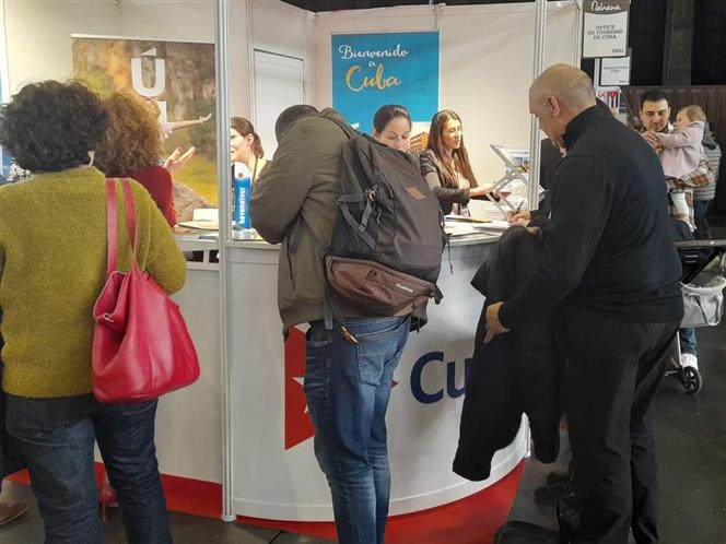 Destino Cuba llamó la atención en Salón de Turismo Mahana Lyon