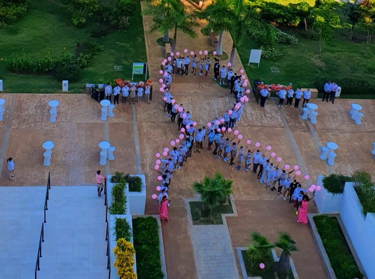 Lazo con trabajadores, Meliá Internacional Varadero