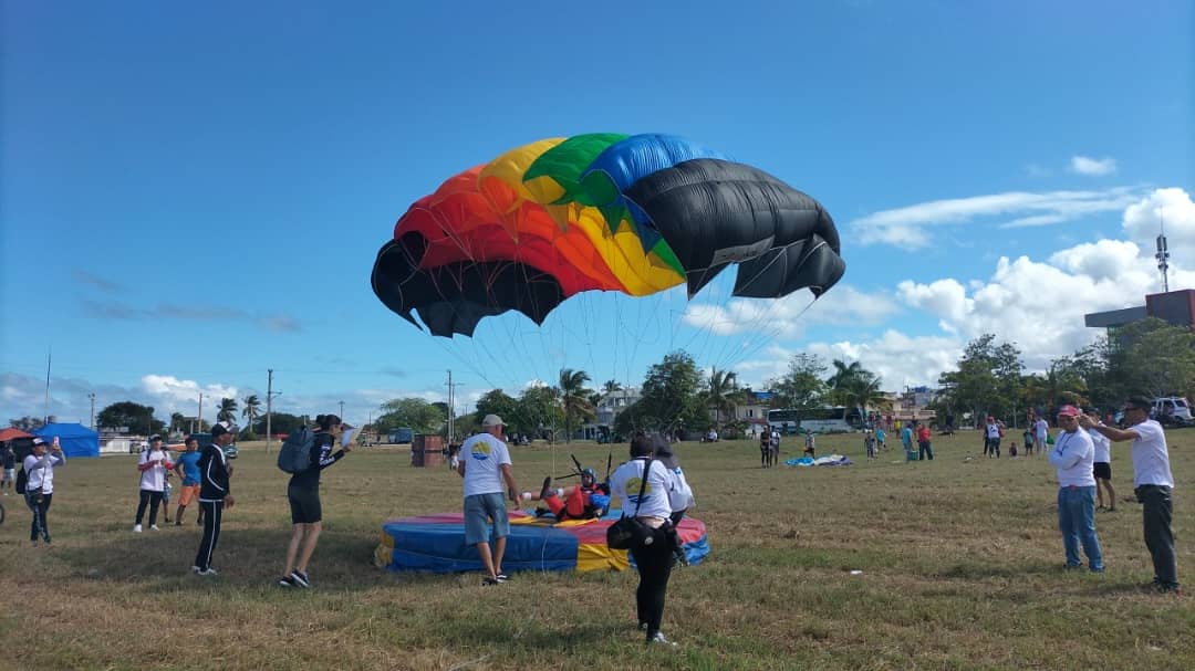 3er. Festival de Deportes Aéreos en Cuba