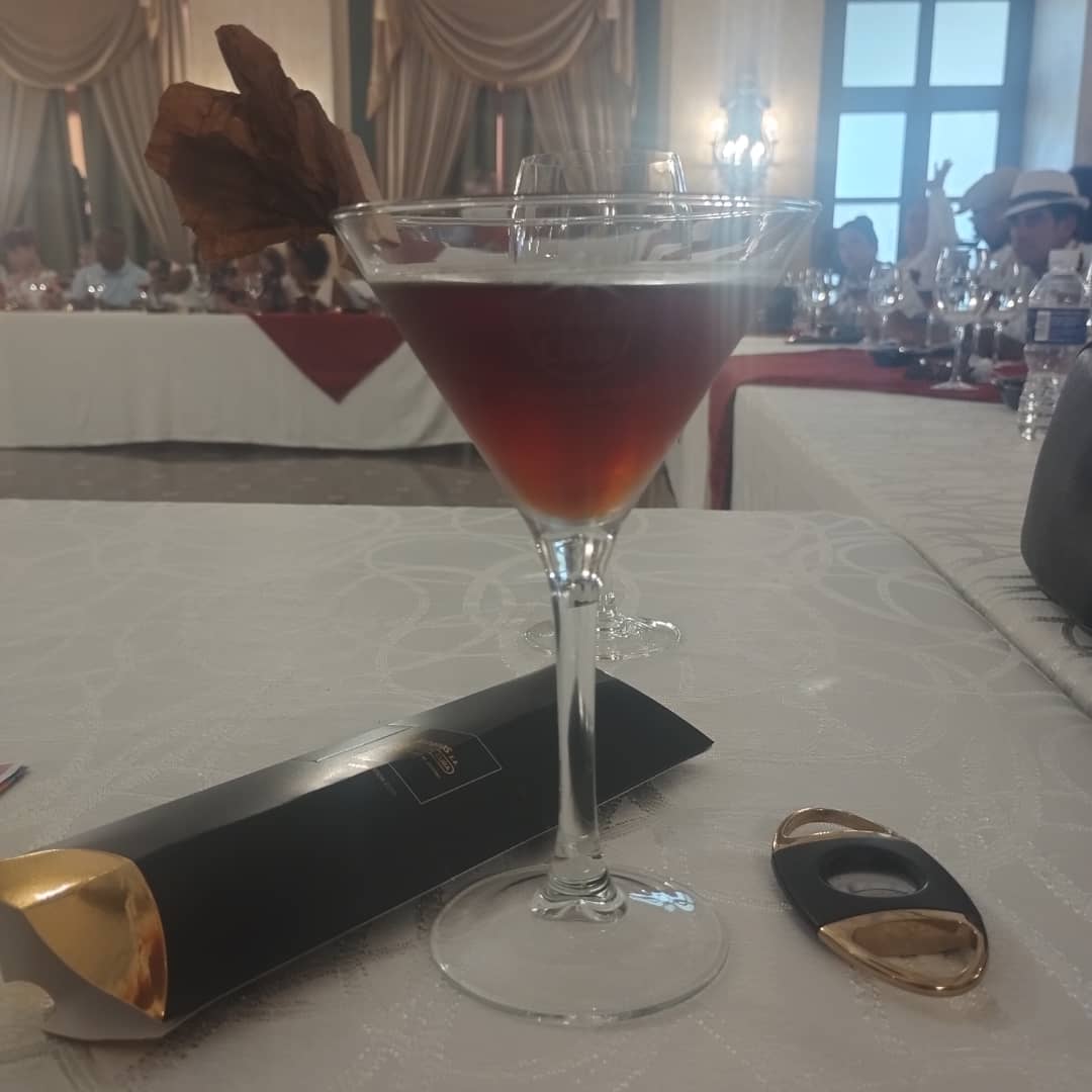 Havana Club en armonía con Habanos saludan el centenario de los cantineros