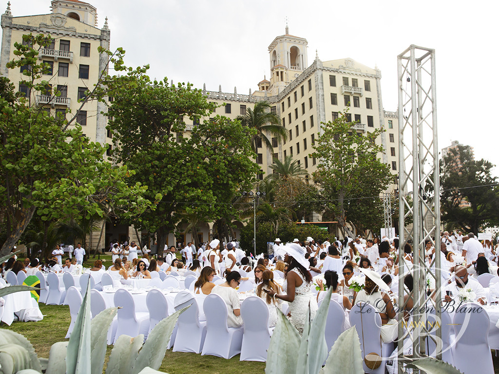 Le Dîner en Blanc