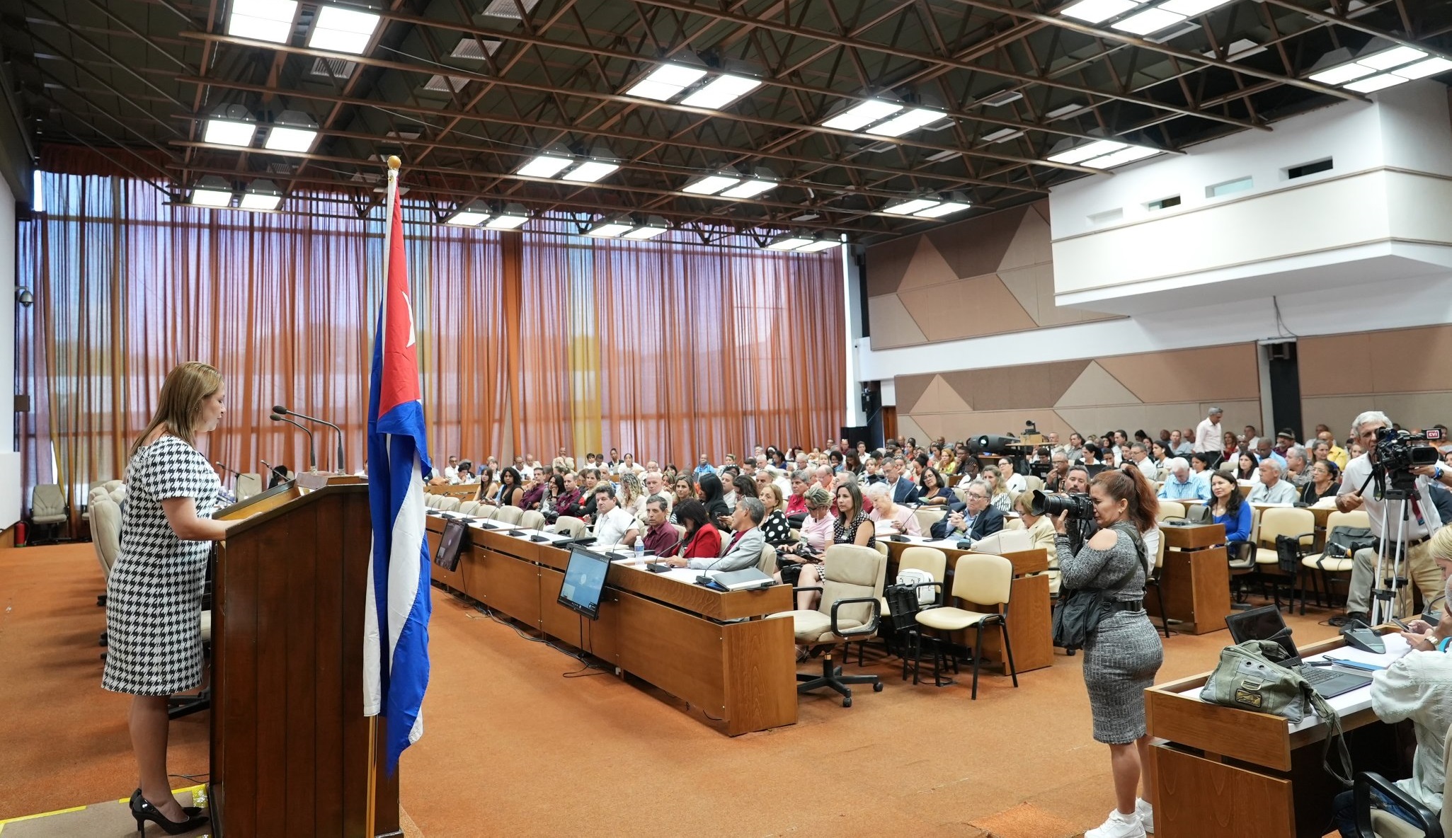 Más de 450 expertos debaten sobre desarrollo local y turismo en Cuba
