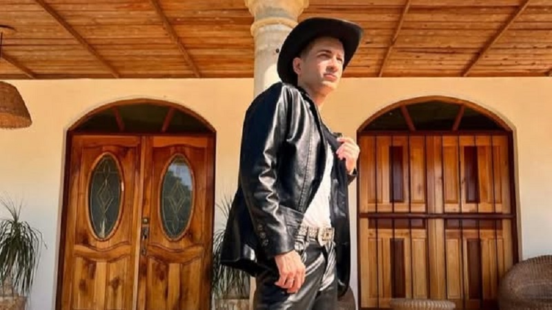 Papushi, primer cubano en conquistar el Premio Tejano Mundial con su cumbia pop