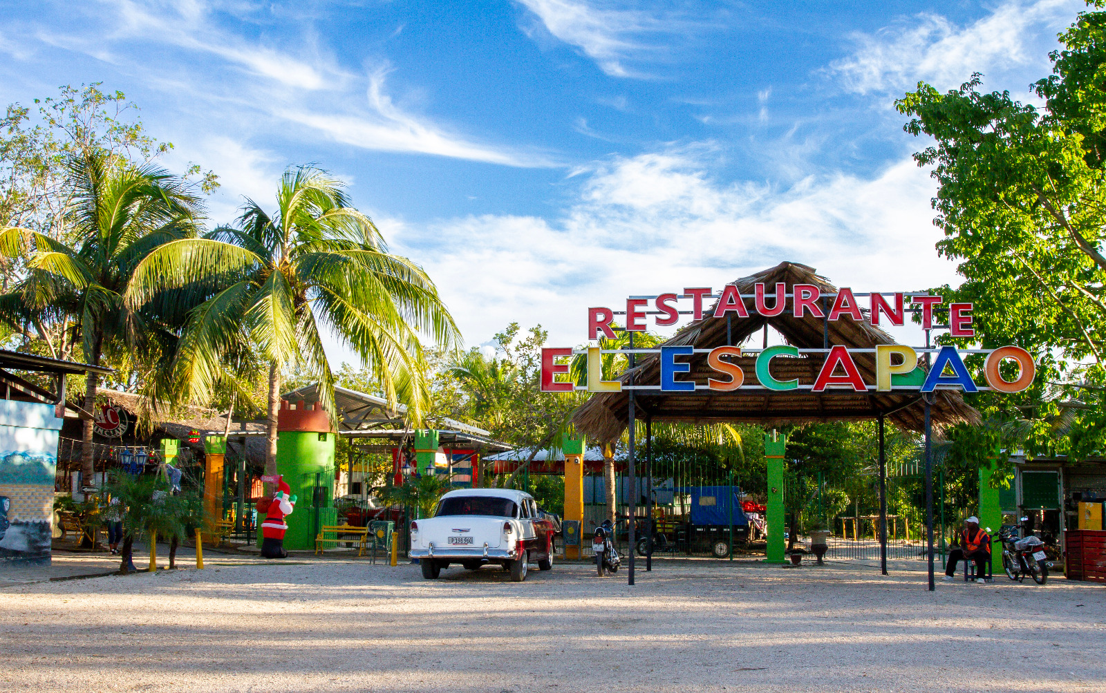 Don Santiago El Escapao