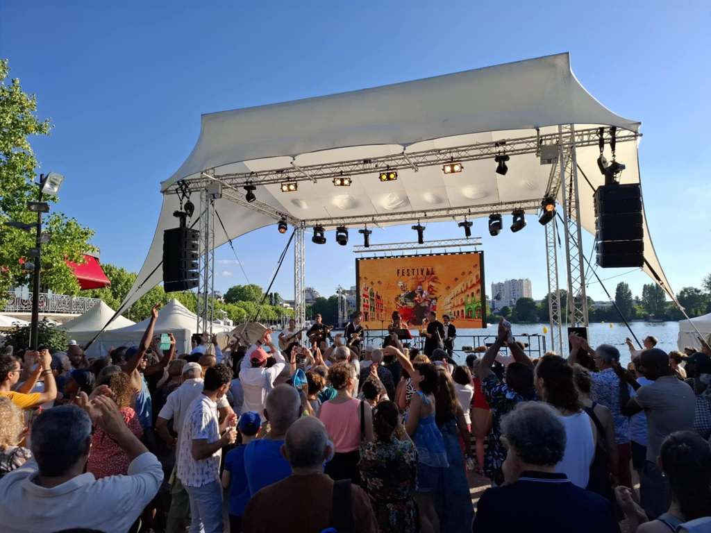 Cuba electriza París con son y conga en Festival Caribeño