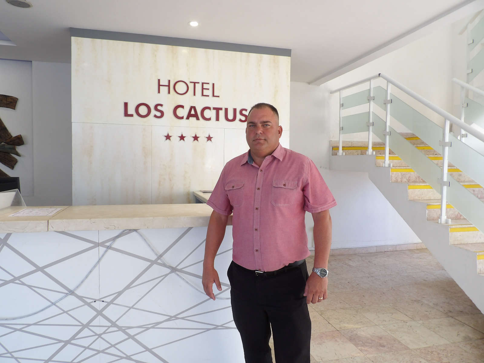 Harold Cabrera García, director general del hotel Los Cactus