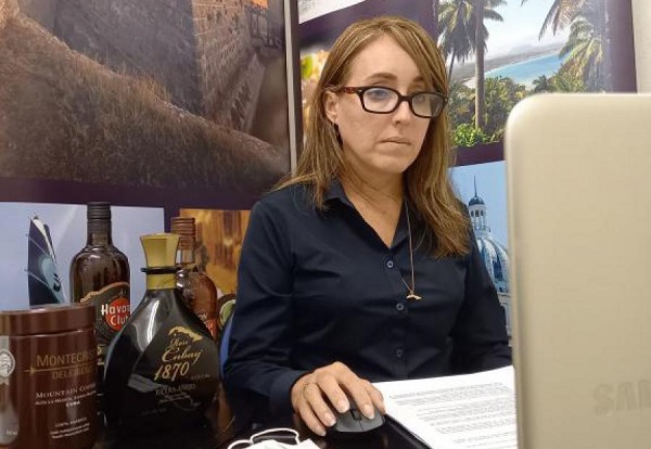 Consejera Económico Comercial, Katia Monzón Ulloa, representa a Cuba en evento de turismo en Japón