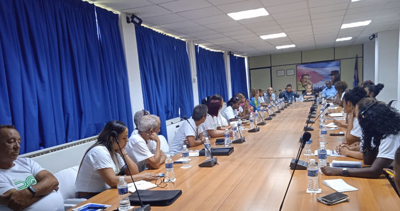 El Mincin celebra 30 años del Registro Central Comercial y busca perfeccionarlo