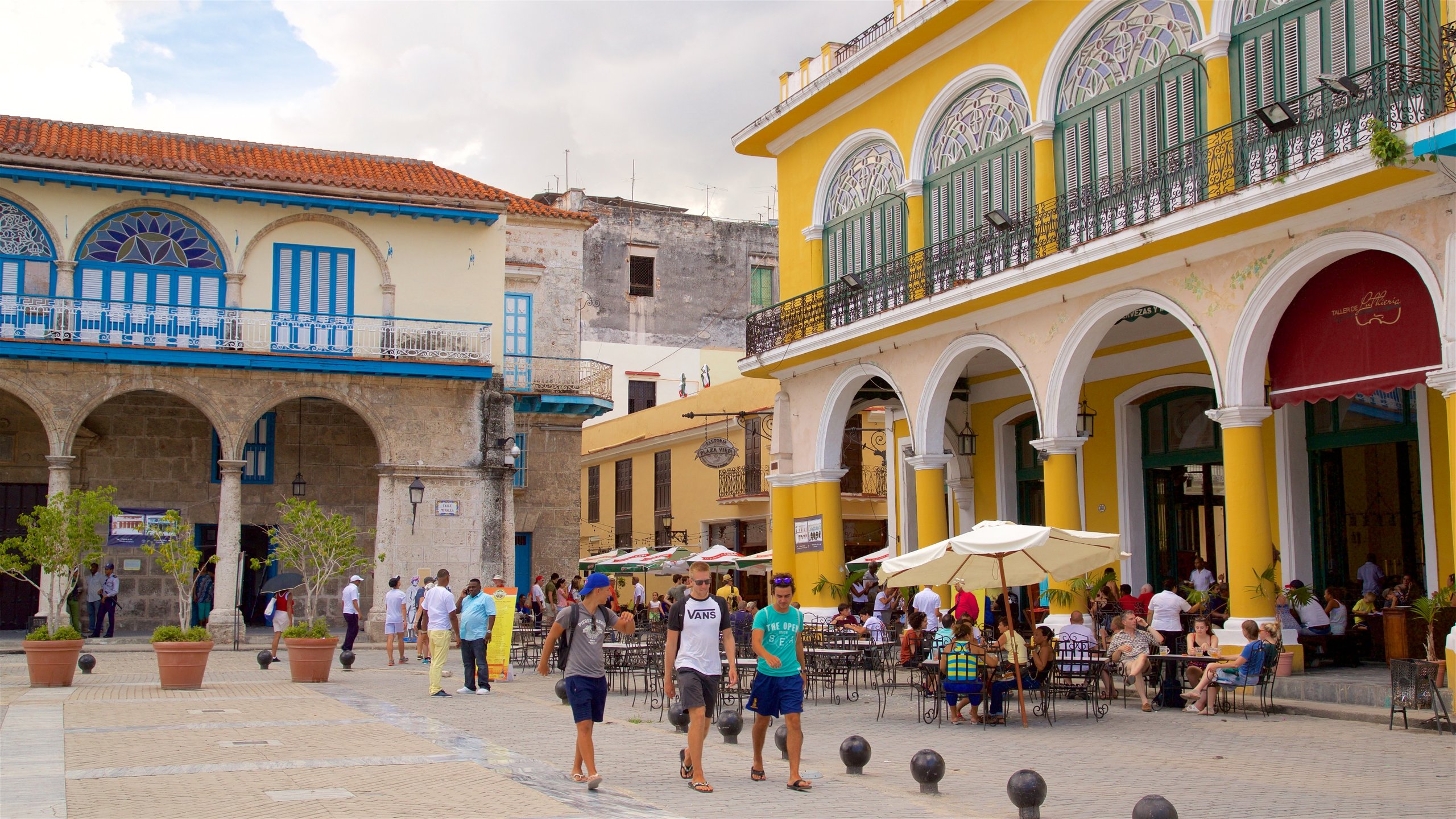 Plaza Vieja en La Habana Vieja