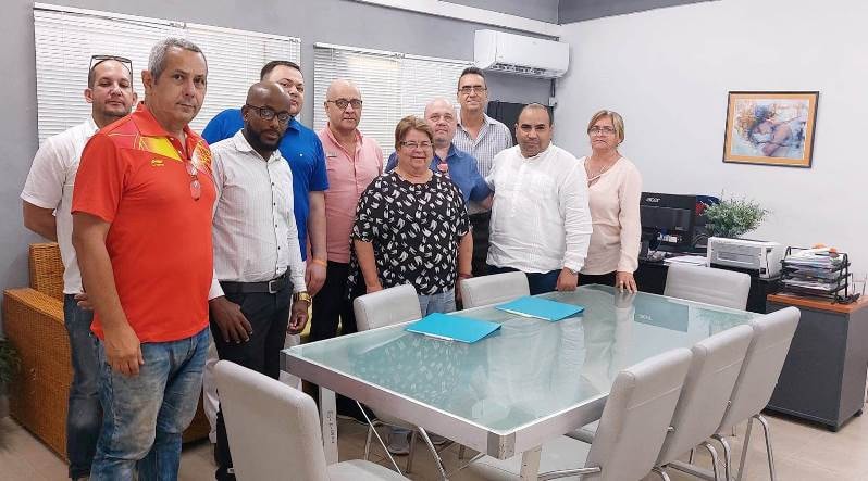 Empresarios rusos y cubanos
