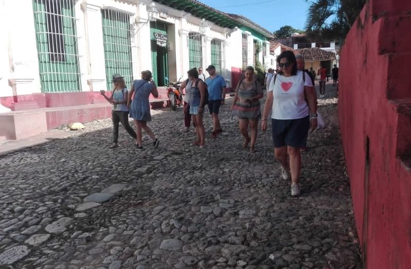 Turistas en Trinidad