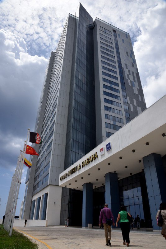 Grand Muthu Habana Tower