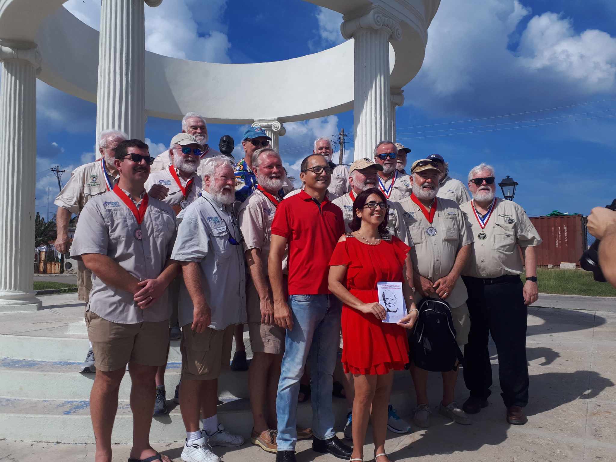 Muchos Hemingway caminaron de nuevo por La Habana