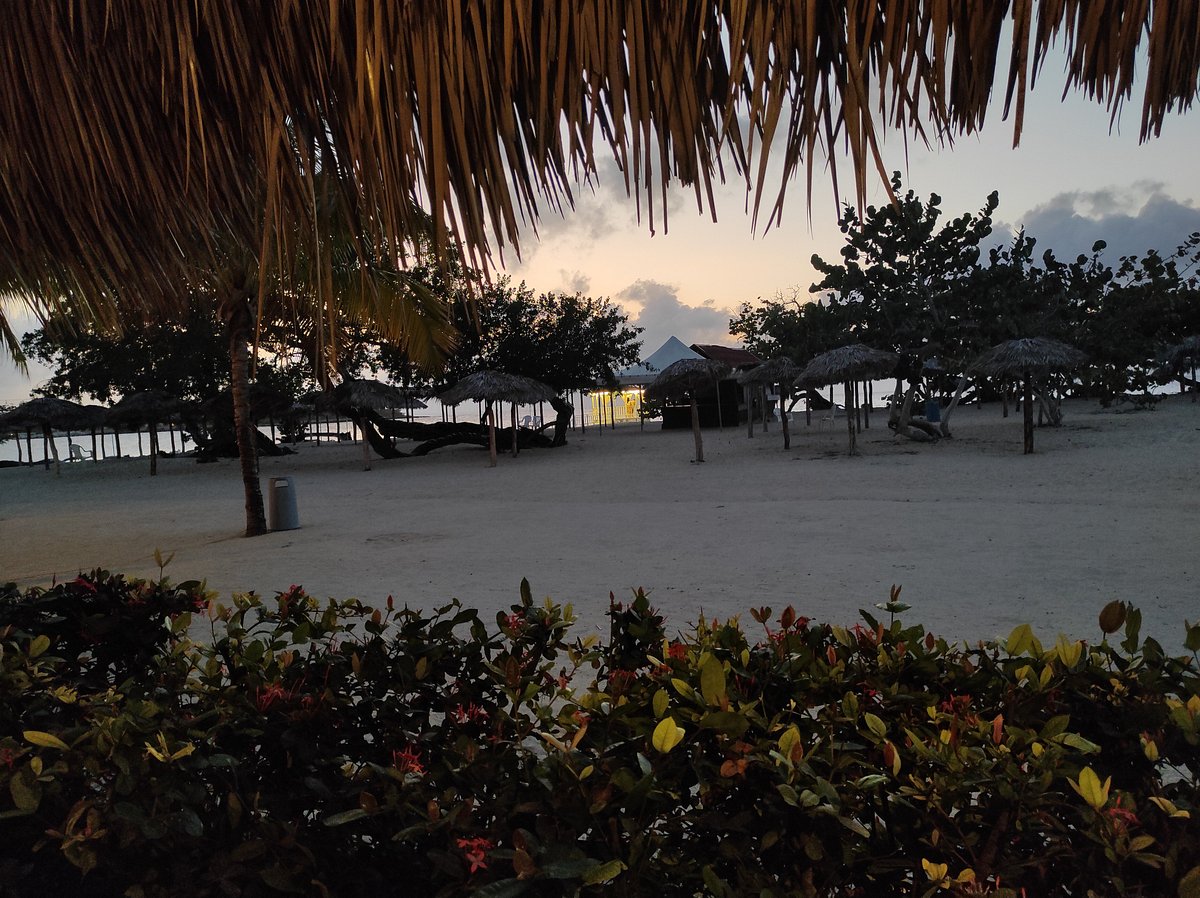 Playa Pesquero (hotel)