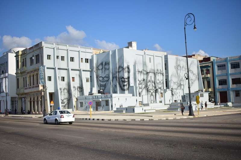Detras del Muro inicia en el Parque Maceo, de Centro Habana