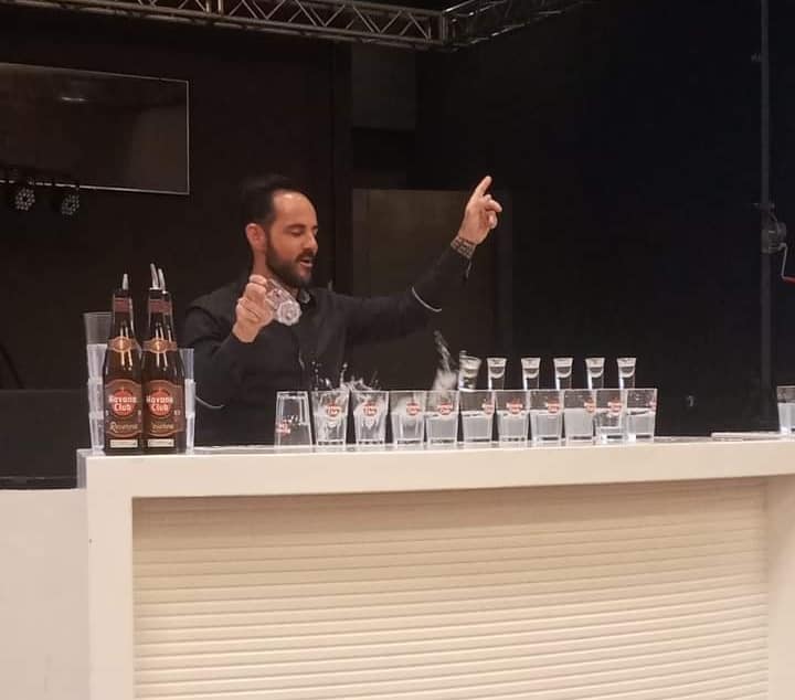 Ponderan avances de Cuba en aplicación de técnicas del arte de coctelería flair