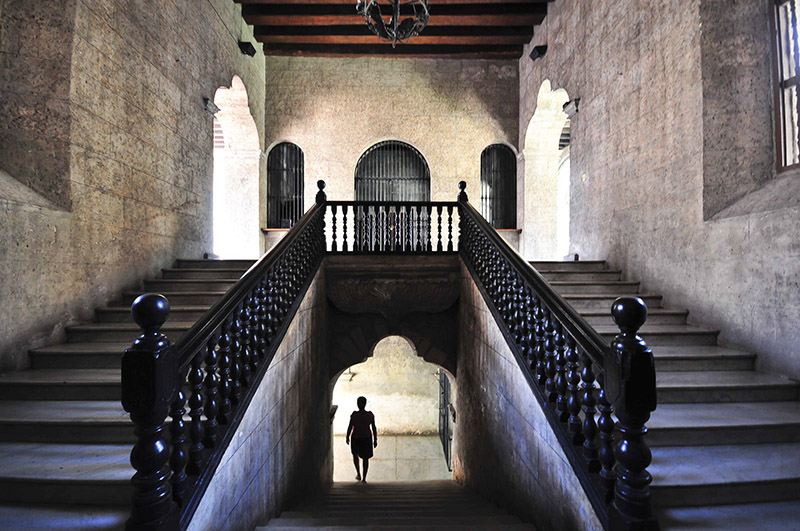 Escaleras del 2do Claustro de la basílica menor de San Francisco de Asís 