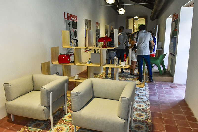 Expo de muebles, artículos domésticos y utiles famosos por su diseño realizado en Italia (4)