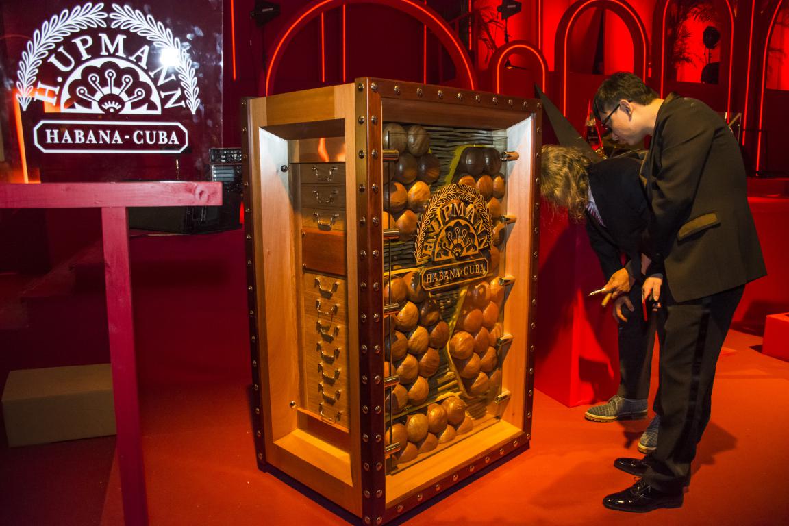 Los humidores son piezas maestras, salidas de las manos expertas de artesanos de Cuba y el mundo