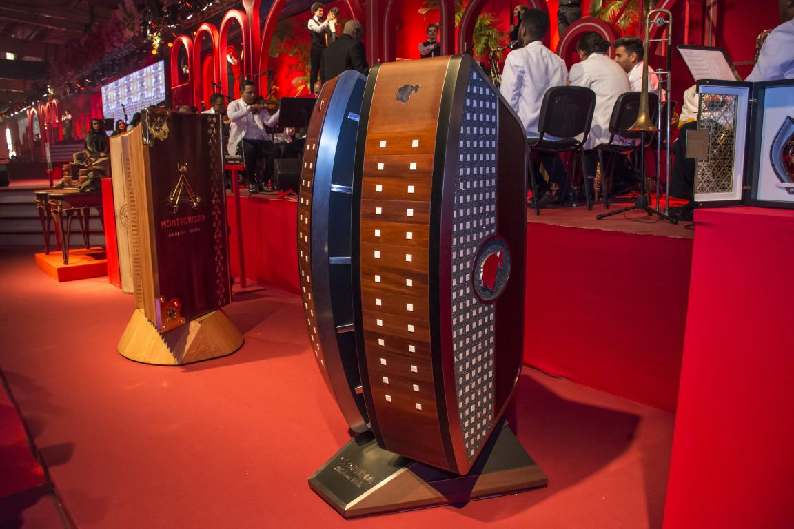 Humidor Cohiba subastado por 2 400 000 euros