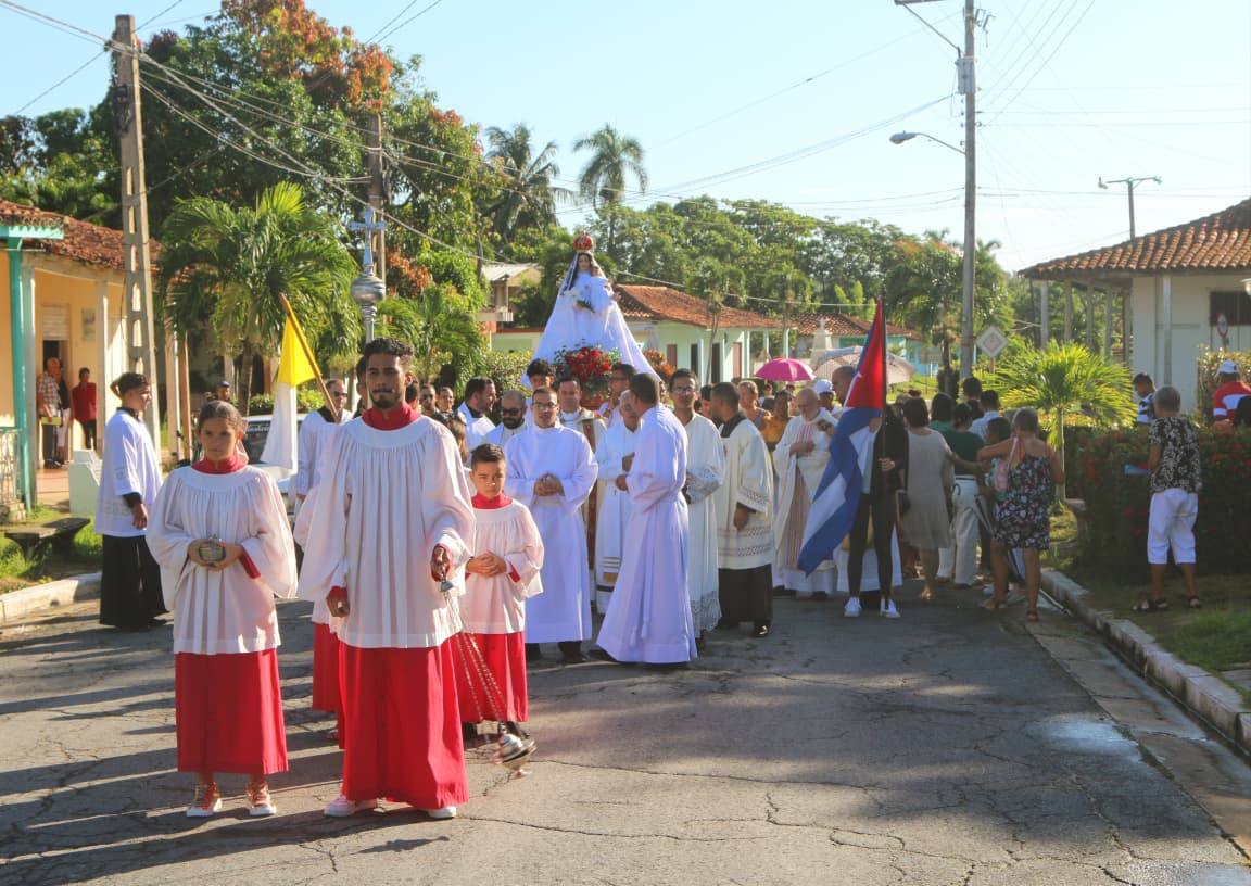  Tabacaleros cubanos honran a la Virgen de las Nieves de Mantua, Pinar del Río, Cuba