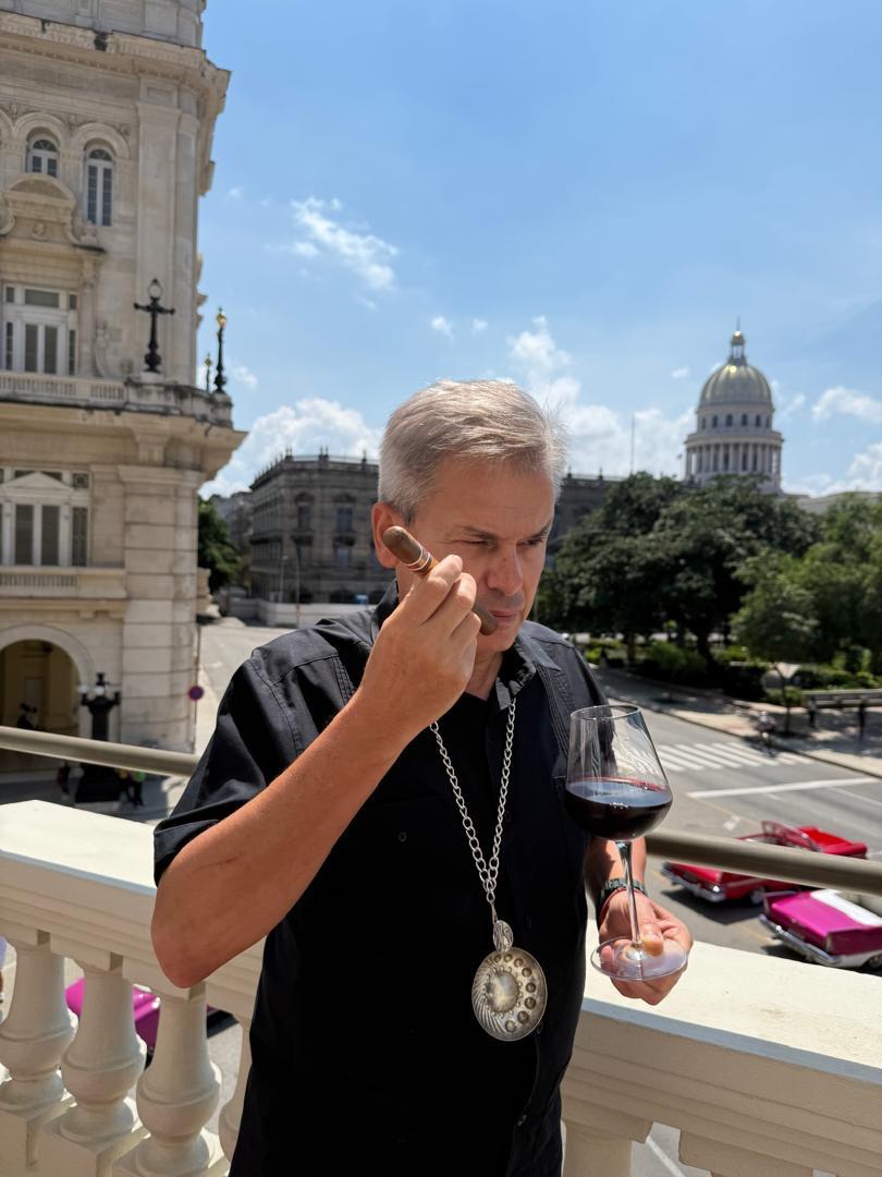Dr.Sc. Juan Jesús Machín González, presidente de la Asociación de Sommeliers de Cuba y miembro del comité organizador.