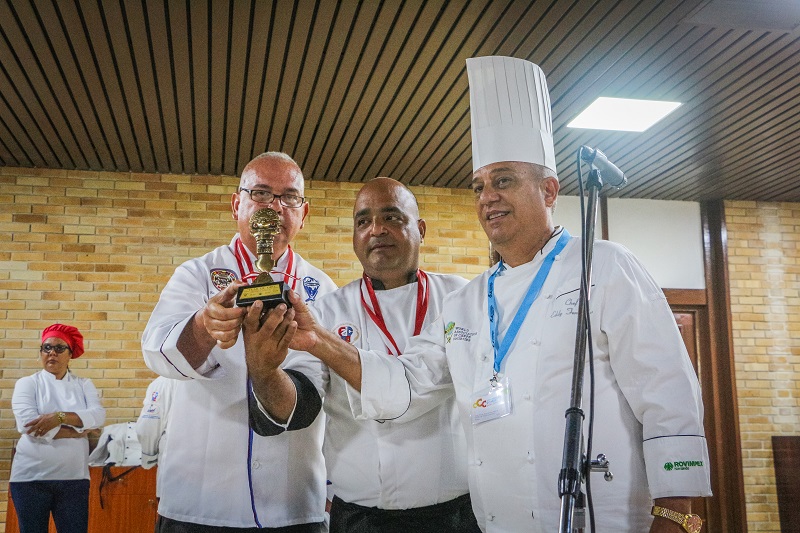 Un equipo de Chefs cubanos conquistaron el premio Tumi de Oro
