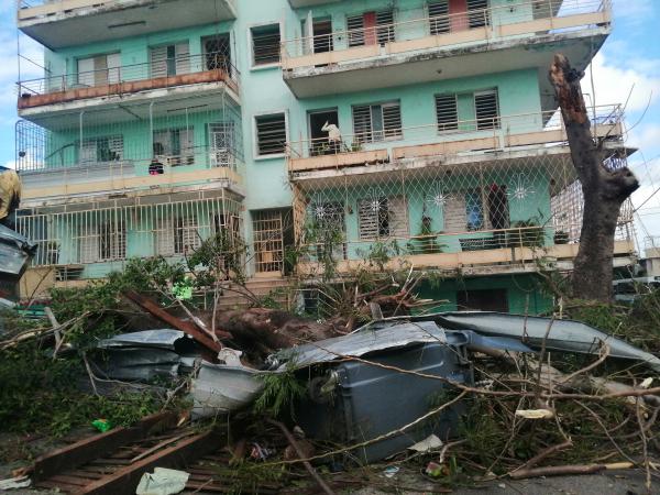Severo tornado afecta a La Habana