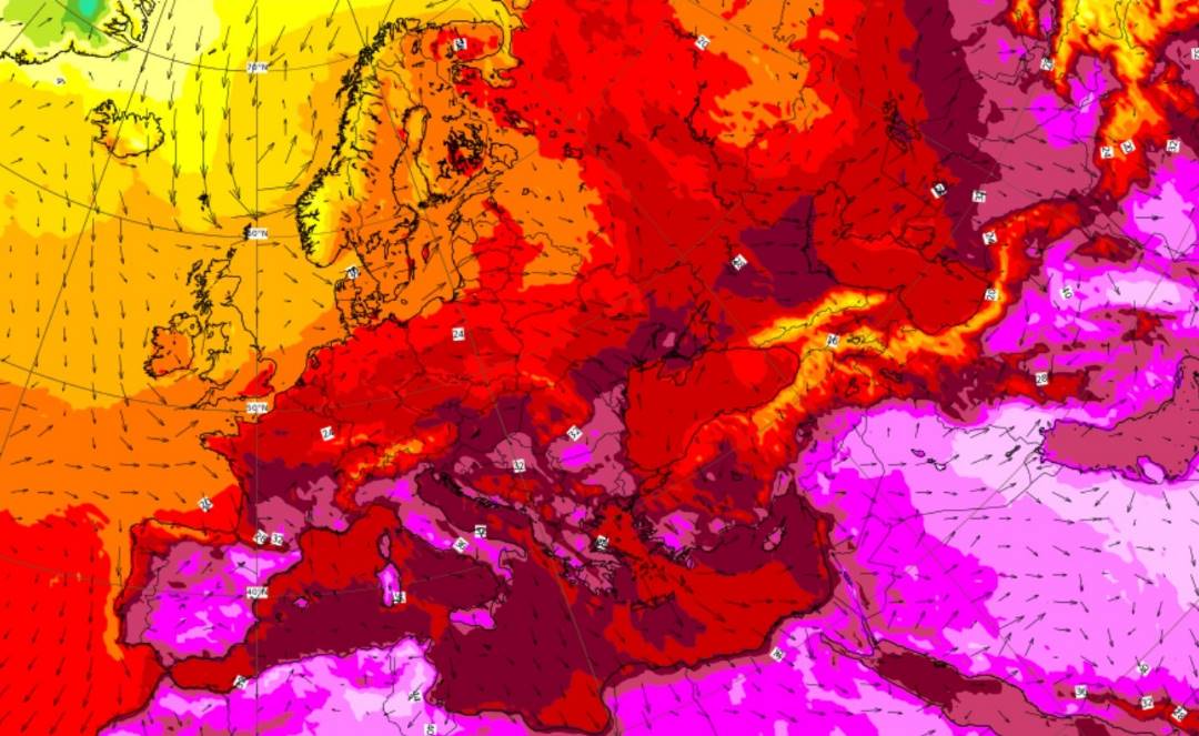 Aire muy caliente cruza el Mediterráneo y ocasiona la nueva ola de calor de este verano en Europa.