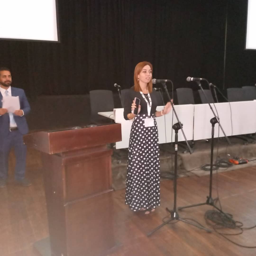 Gina de la Fé Toledo, Presidente de Skhole Eventos, dio la bienvenida.